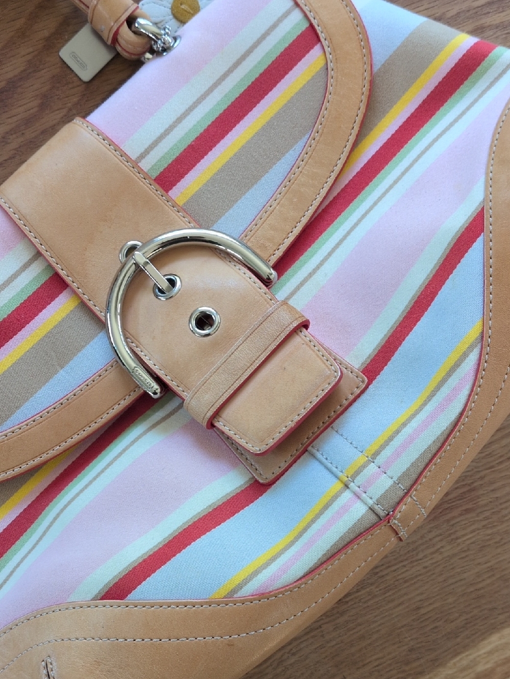✨vintage Coach Soho Hampton satchel multicolor striped canvas And Tan Leather - Picture 7 of 13